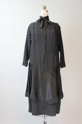 1920s SILK EMBROIDERED dress medium large | new fall winter