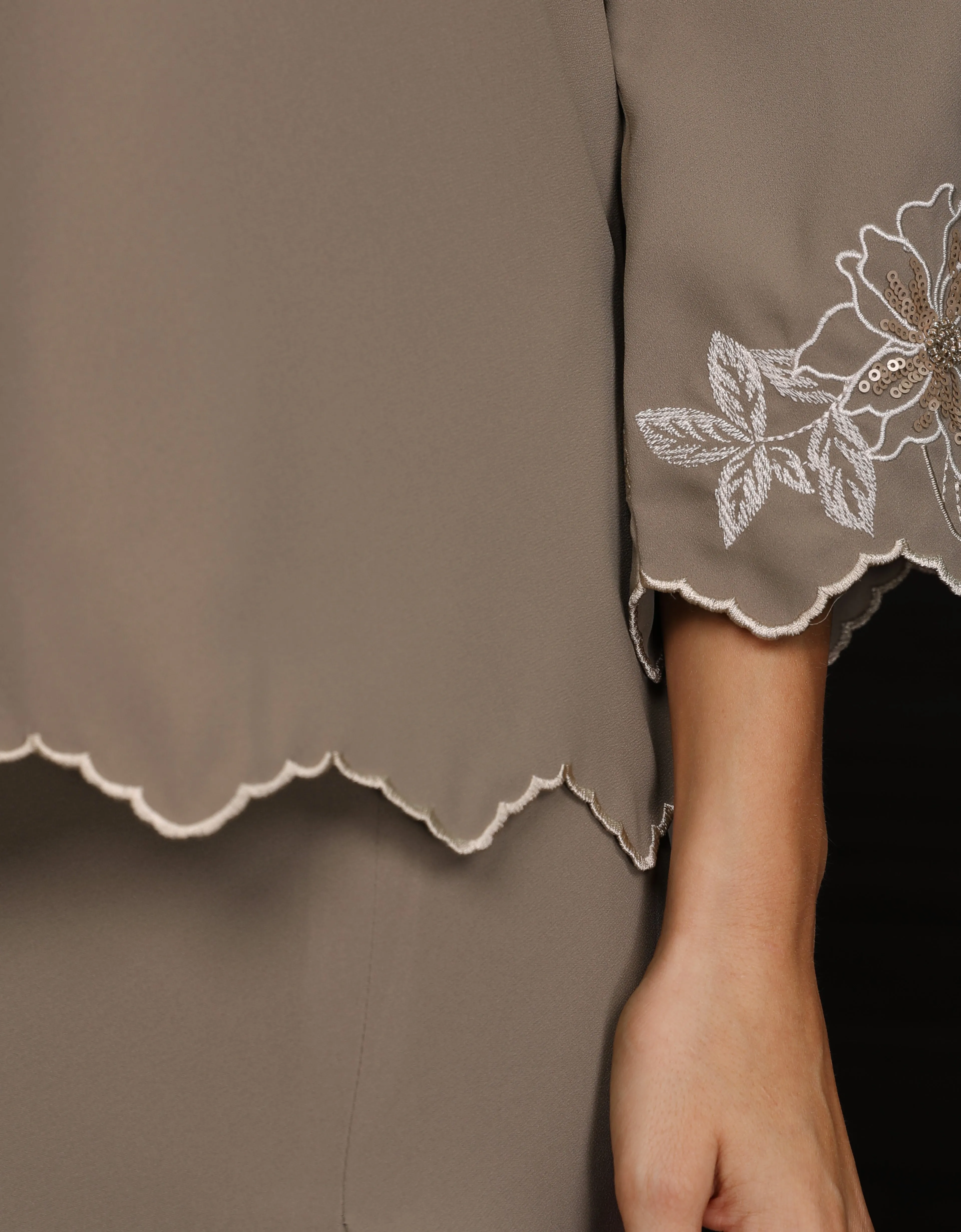 BAJU KURUNG KEDAH CHALINA (COFFEE)