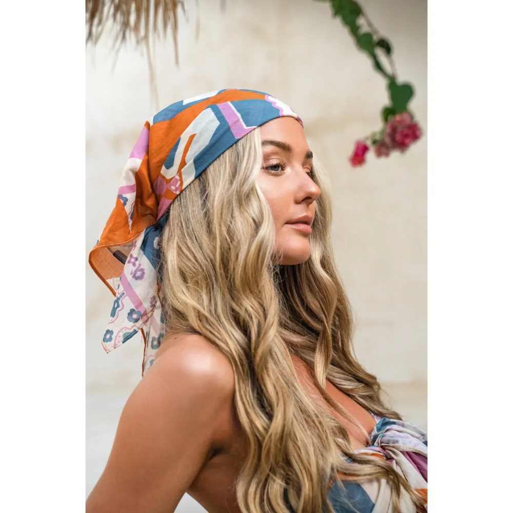 'Catch A Wave' Scarf