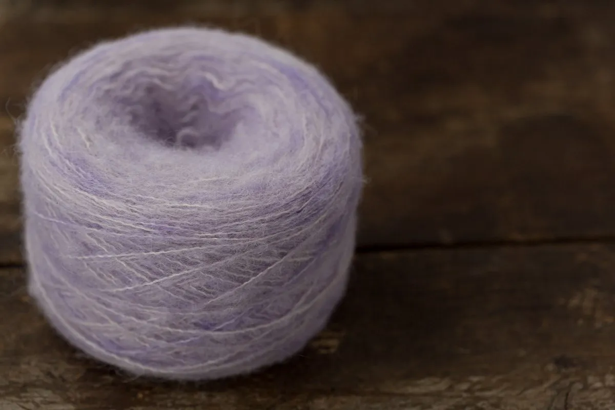 Kit de Tricot - Chandail Poinsettia par Marie-Christine Levesque en Nueva