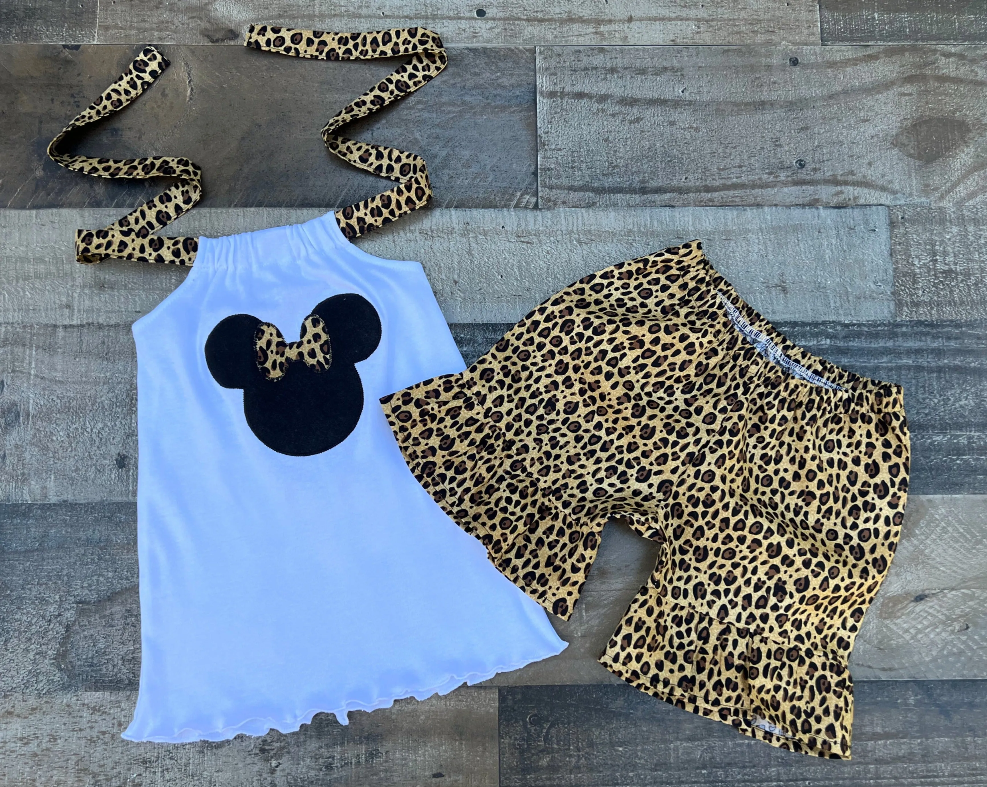 Minnie Mouse Leopard Short Set