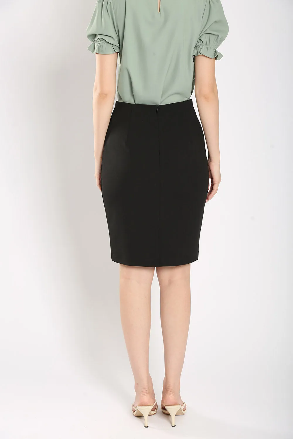 Monette Ultra-Stretch Pencil Skirt in Black