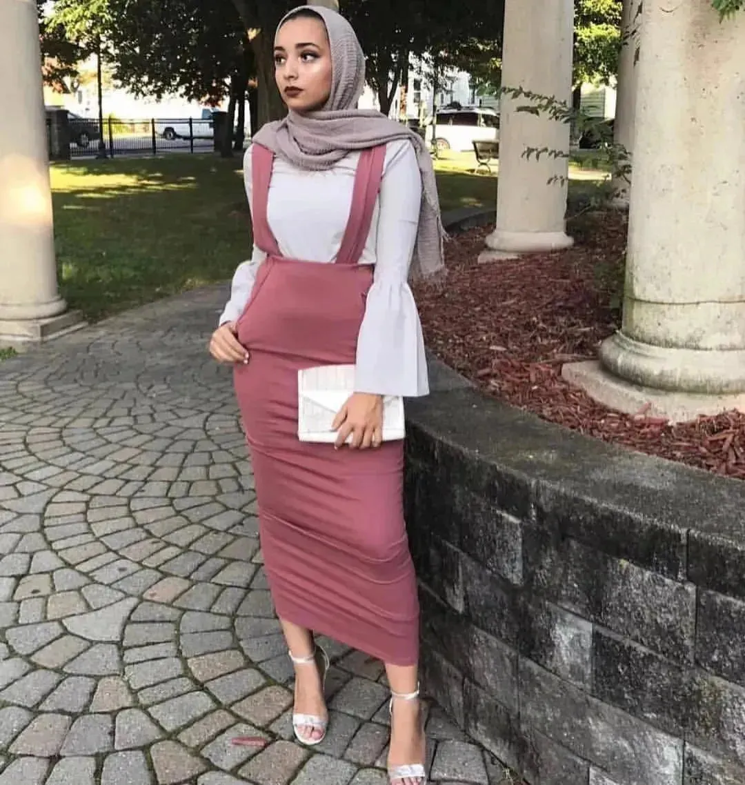 Oversized Middle Eastern Arab  Sling Skirt