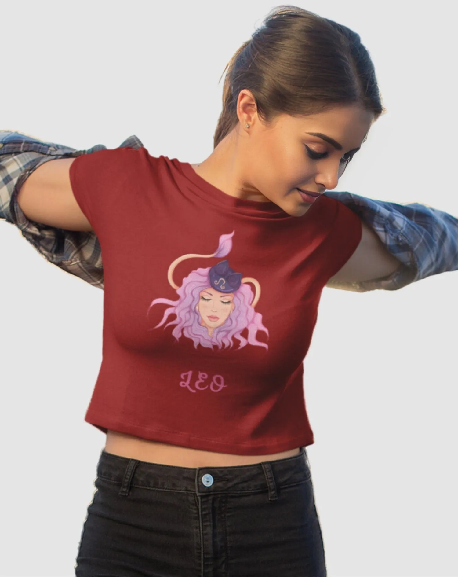 Trendy Women's Stellar Leo Crop Top