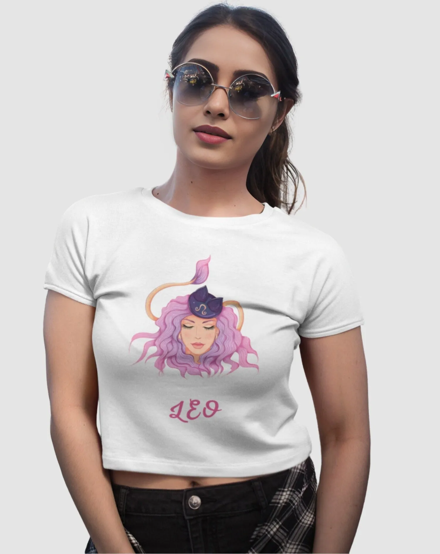 Trendy Women's Stellar Leo Crop Top