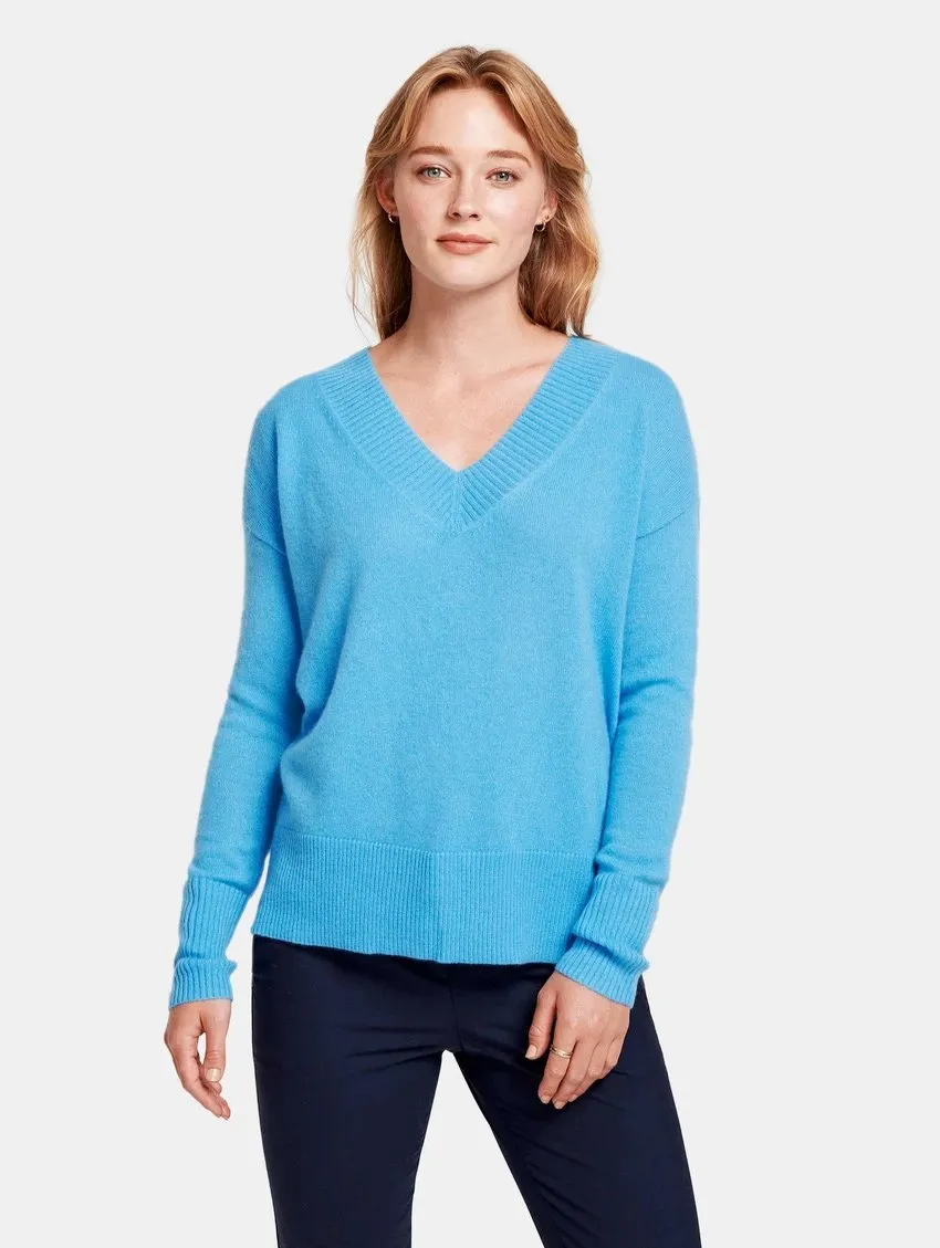 White   Warren - Wide Rib Slouchy V-Neck in Blue Agate